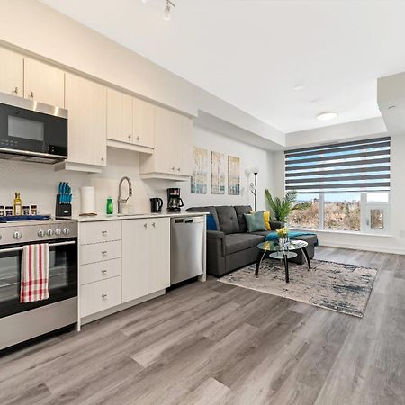 키치너 Luxury 1Br King Bed Unit - Private Balcony 아파트 외부 사진